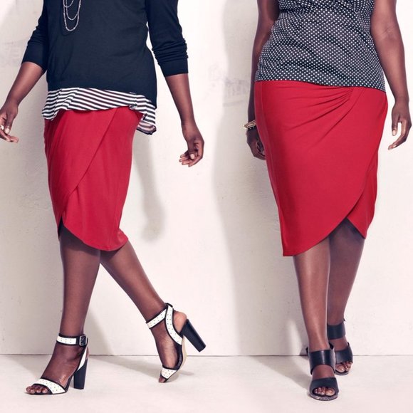 Torrid Red Tulip Faux Wrap Midi Pencil Skirt Sz 2X - Picture 1 of 8